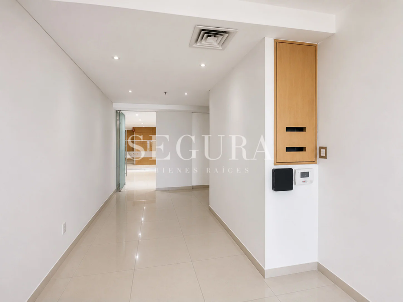 Oficina Premium en Venta en Piso 42 del World Trade Center | 115 m² con 4 Privados