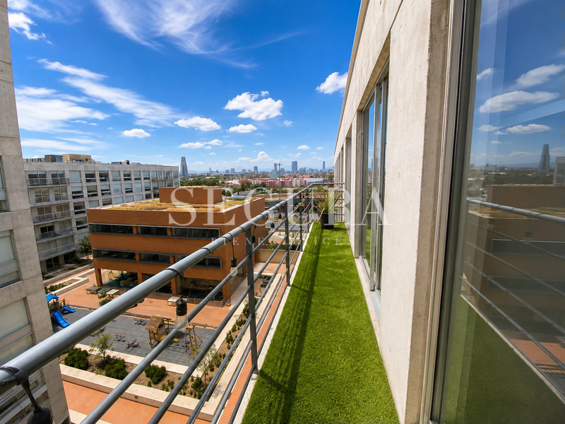 Departamento en Venta de 2 Recámaras con Bodega y 2 Estacionamientos | Puerta Jardín