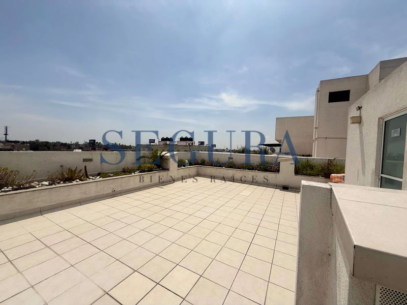 Departamento en Venta | Áreas Comunes, Juegos Infantiles y Balcón