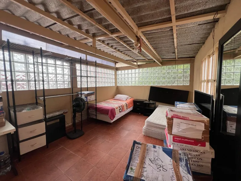 Casa con Uso Mixto en Portales Sur | Ideal para Habitar o Desarrollar Proyecto Comercial
