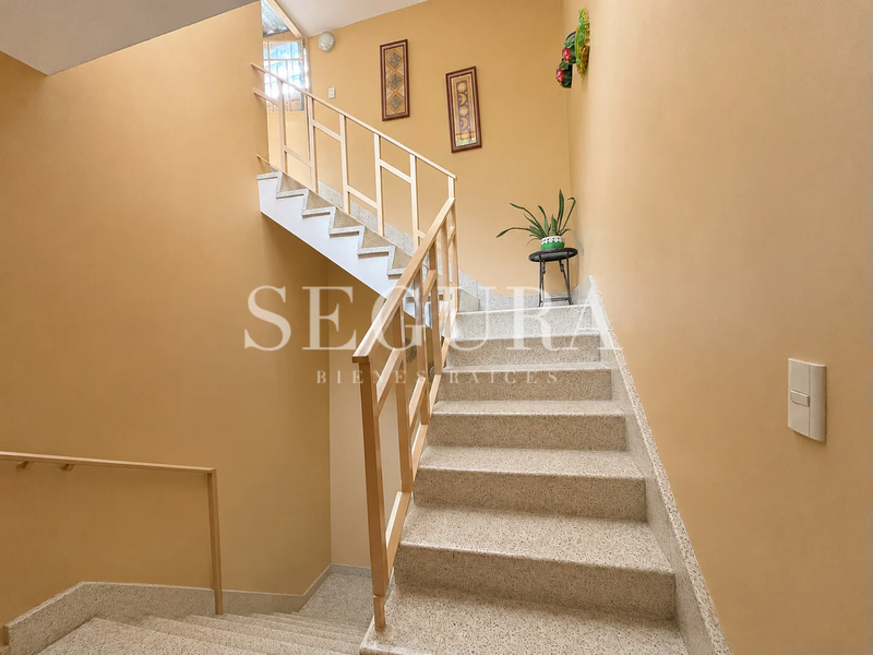 Casa con Uso Mixto en Portales Sur | Ideal para Habitar o Desarrollar Proyecto Comercial