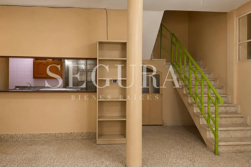 Casa con Uso Mixto en Portales Sur | Ideal para Habitar o Desarrollar Proyecto Comercial