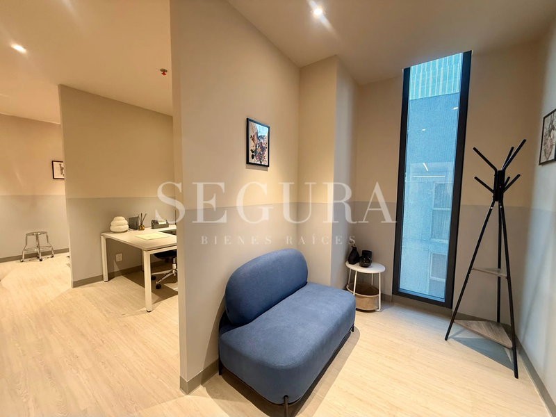 Consultorio Médico en Venta Cerca de Barranca del Muerto | 30 m² con Estacionamiento