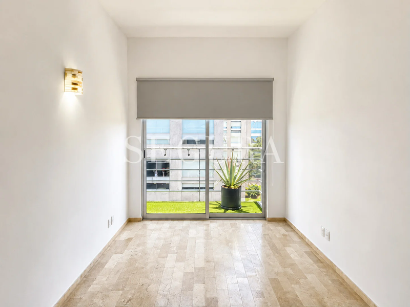 Departamento en Venta de 2 Recámaras con Bodega y 2 Estacionamientos | Puerta Jardín